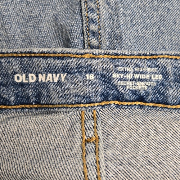 Old Navy Sky High Wide Leg Jeans Plus Size 18 Light Wash 90s Minimalist Baggy - Picture 5 of 7